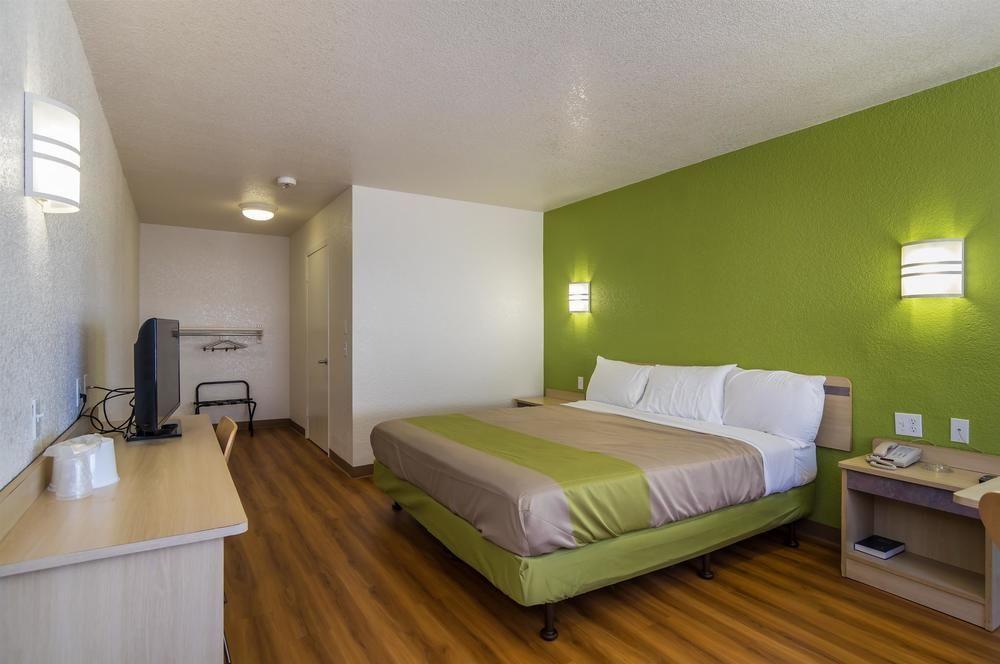Motel 6-Canoga Park, Ca Лос-Анджелес Екстер'єр фото